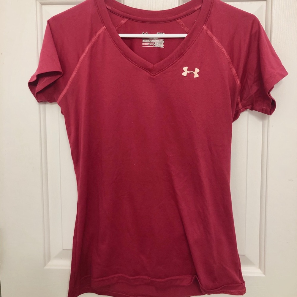 Under Amour Athletic Semi-Fitted Tee
